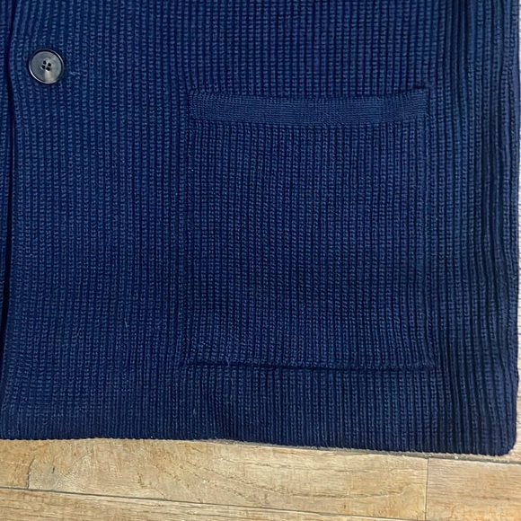 Ferragamo navy blue, wool cardigan sweater, size XL - Picture 3 of 6